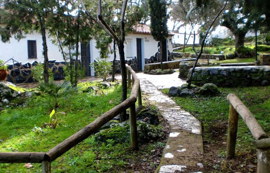 Las Cabanas De Buffalos Cumbres Mayores Exterior photo